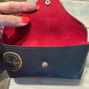 Ray-Ban Black Leather Sunglasses Case flaw